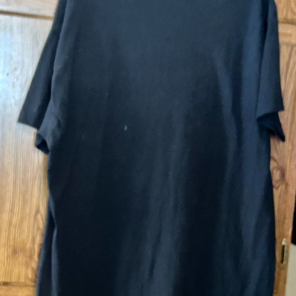 Every Rose Has It's Thorns T-Shirt - Picture 3 of 4